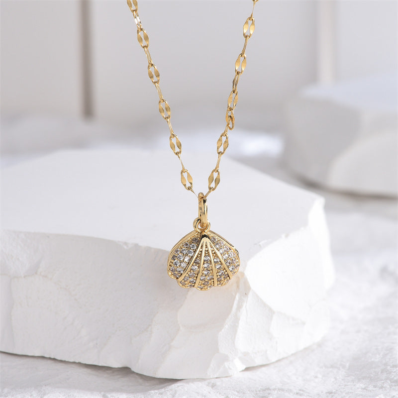 Shell Pearl Pendant Necklace