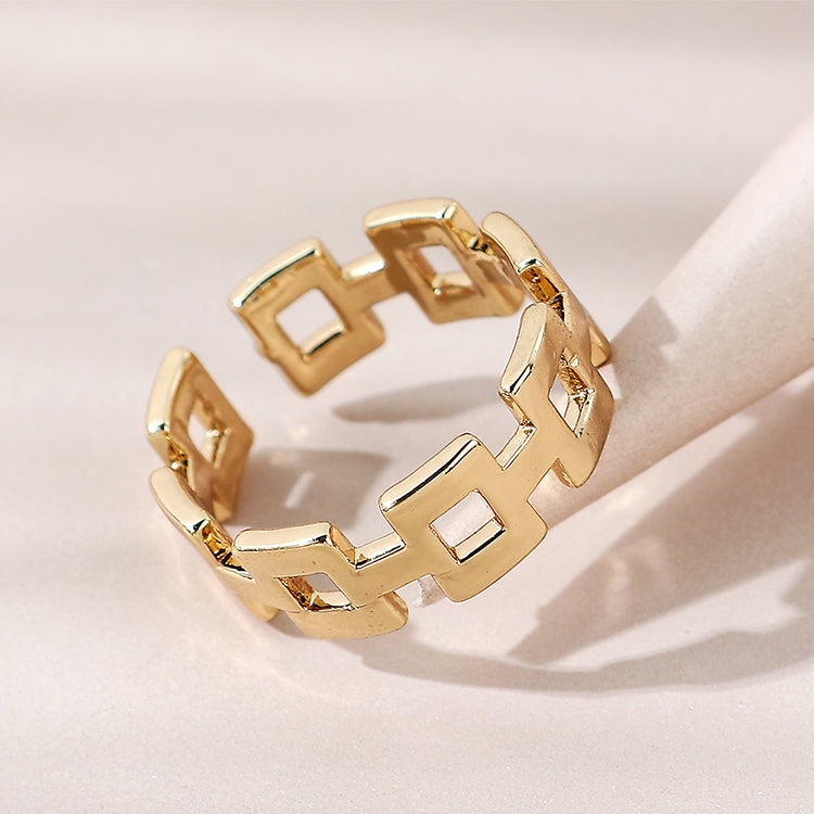 Rectangular Links Ring