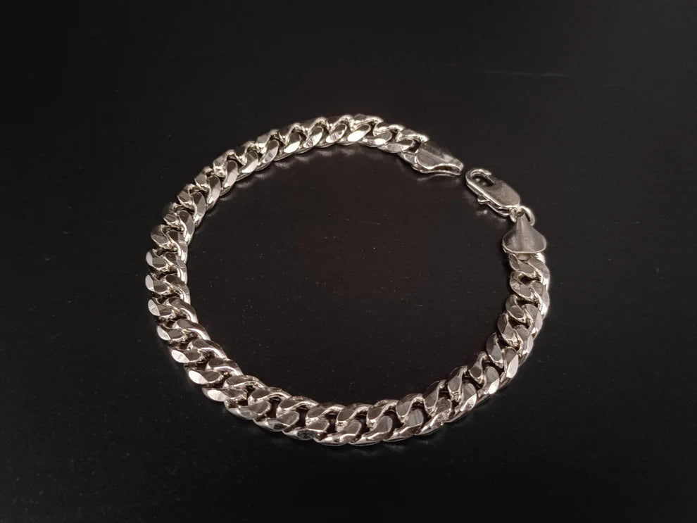 Miami Cuban Link Bracelet 8 MM - (2 Colour Varients Available)