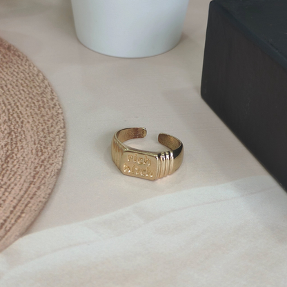 Rich Hitch Statement Ring