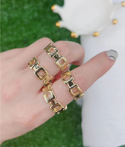 Rectangular Links Ring