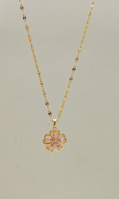 Glamourous Bloom Necklace