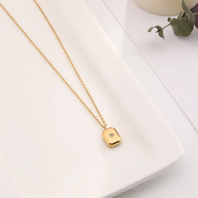 Solitaire North Star Necklace