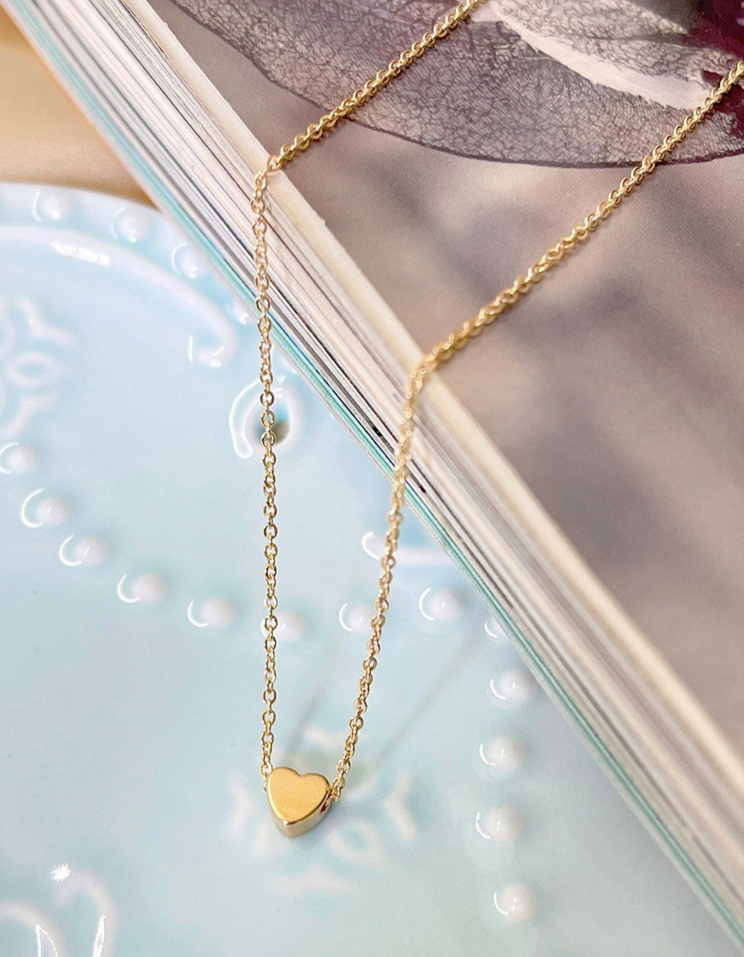 Minimal Paris Heart Necklace