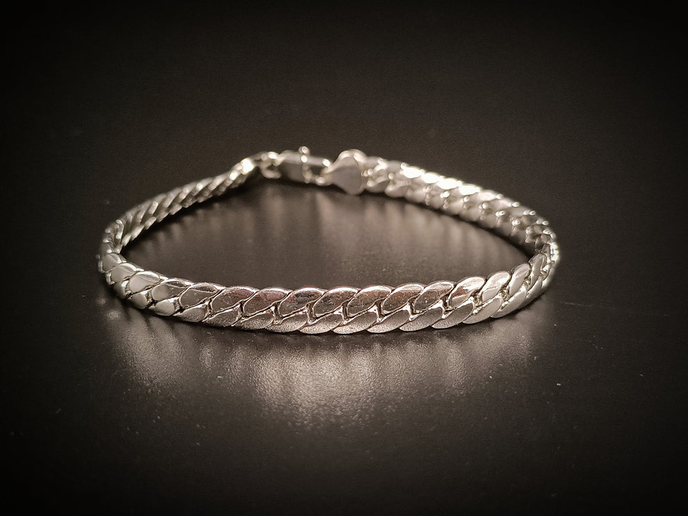 Flat Curb Bracelet - (2 Colour Varients Available)