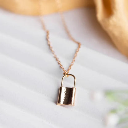 Rosegold Lock Necklace