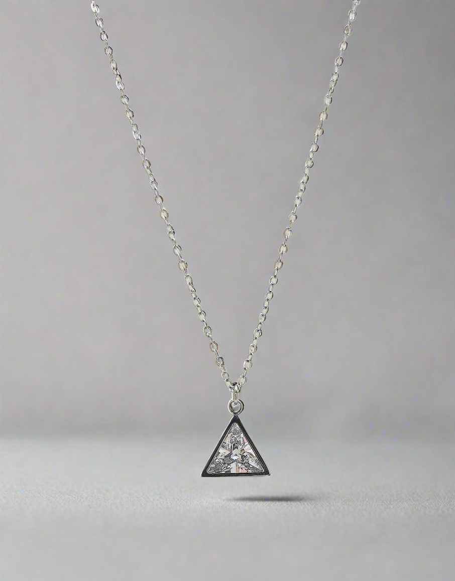 Pyramid Solitaire Necklace