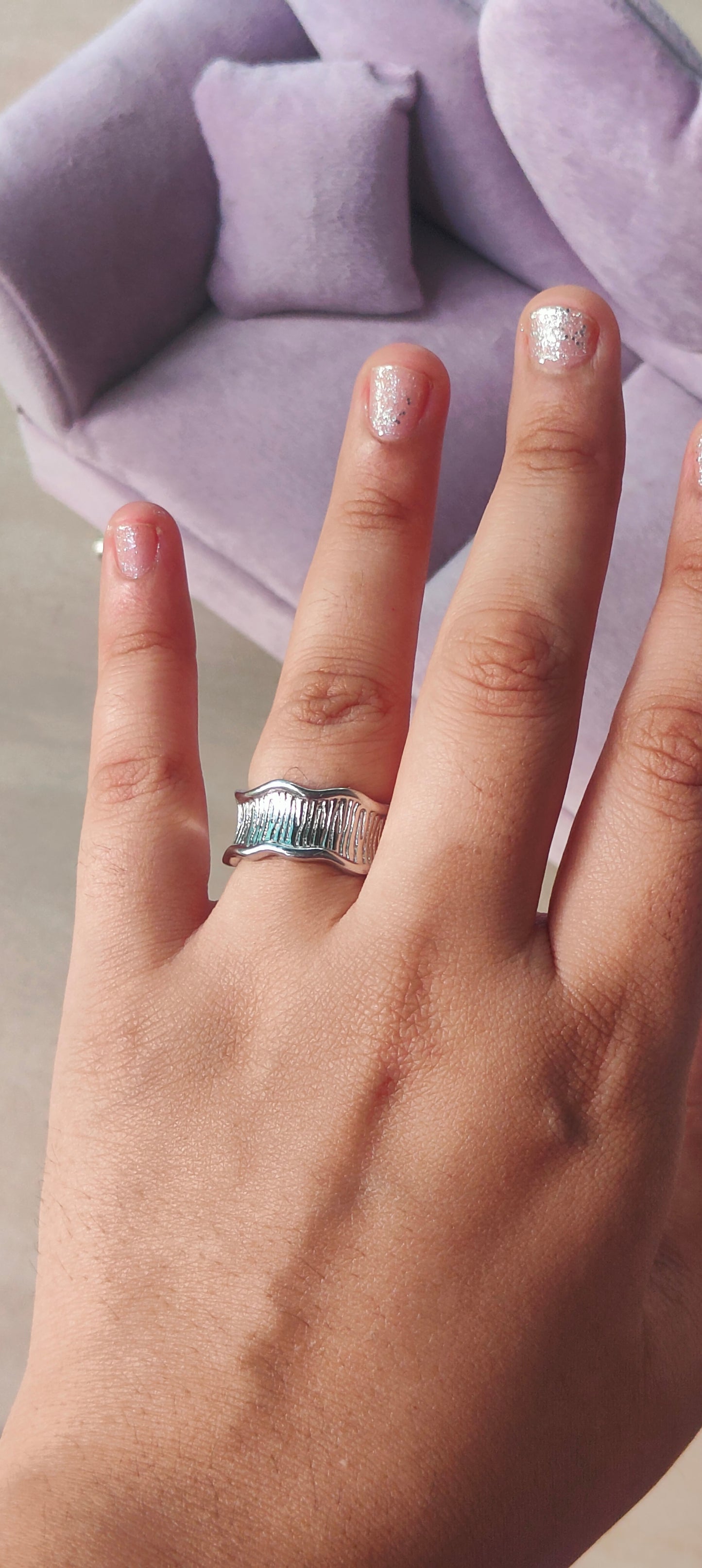 Concave Irregular Wave Ring